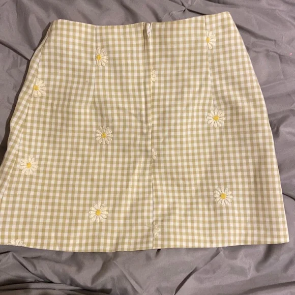 Vintage 90s mini skirt daisy and khaki gingham🌼👗🌼 size 1/small - Picture 5 of 6